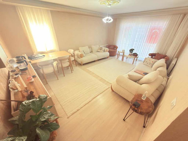 KARAKEÇİLİ CAD ÜZERİ TOPLU TAŞIMA ÜZERİNDE 3+1 130 M2 FULL YAPILI KÖK TAPU