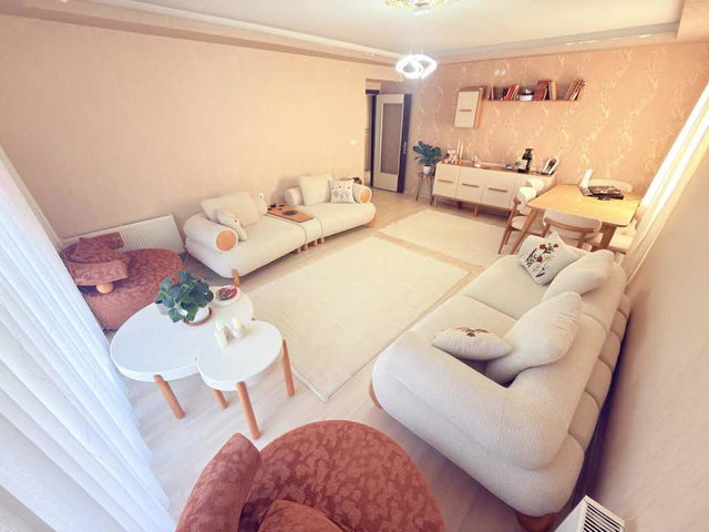 KARAKEÇİLİ CAD ÜZERİ TOPLU TAŞIMA ÜZERİNDE 3+1 130 M2 FULL YAPILI KÖK TAPU