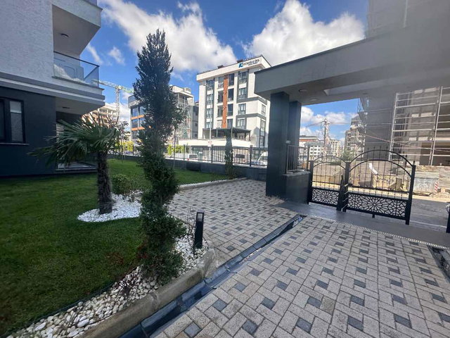 VALIDEHAN KONAKLARI’NDA SITE İÇINDE  3+1  EBEVEYN BANYOLU  GENIŞ PEYZAJLI AILE SITESI