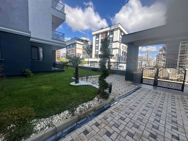 VALIDEHAN KONAKLARI’NDA SITE İÇINDE  3+1  EBEVEYN BANYOLU  GENIŞ PEYZAJLI AILE SITESI