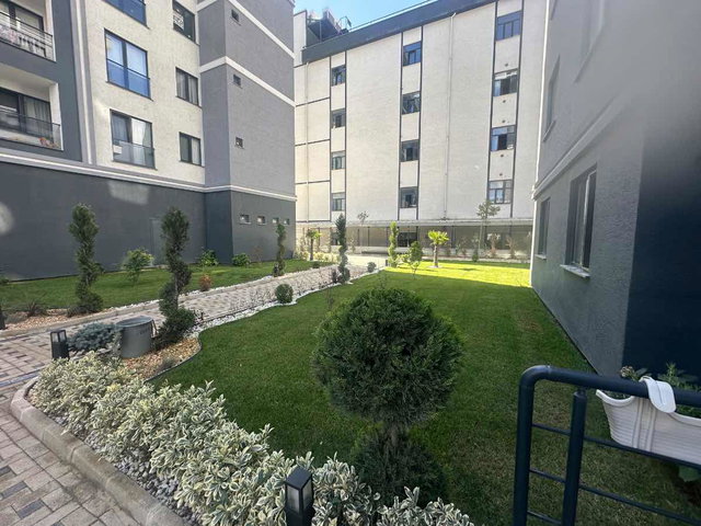 VALIDEHAN KONAKLARI’NDA SITE İÇINDE  3+1  EBEVEYN BANYOLU  GENIŞ PEYZAJLI AILE SITESI