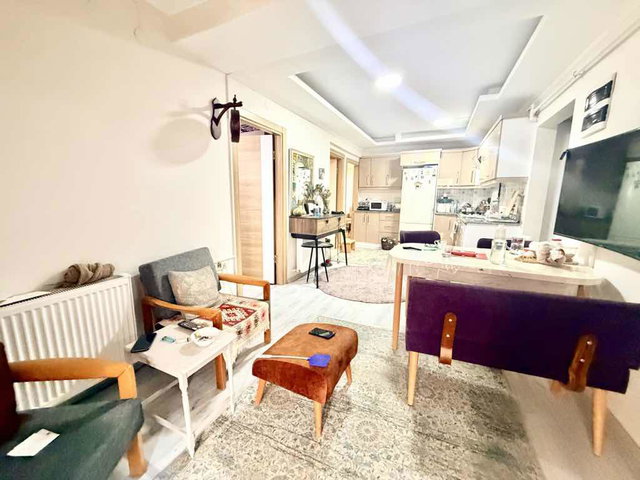 ÇİĞLİ’DE SATILIK 3+1 FERAH DAİRE