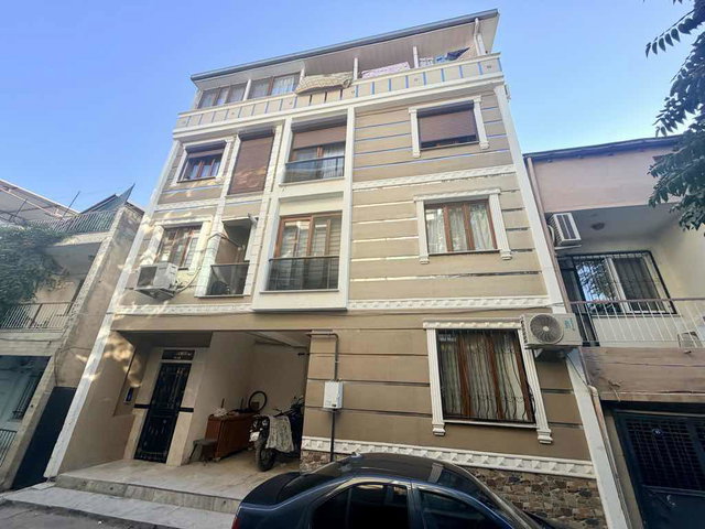ÇİĞLİ’DE SATILIK 3+1 FERAH DAİRE