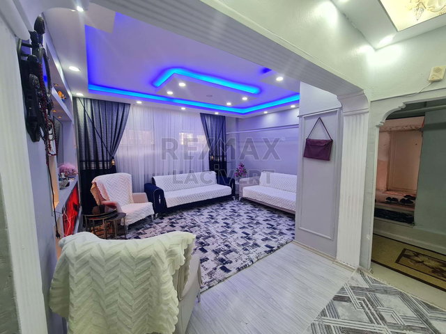 RE/MAX LACIVERT'TEN YENIŞEHIR'DE SATILIK 3+1 DAIRE