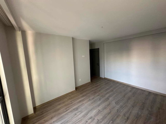 TUZLA İSTASYON MH. MARİNAYA KOMŞU SİTE İÇİNDE 3+1 SATILIK DAİRE