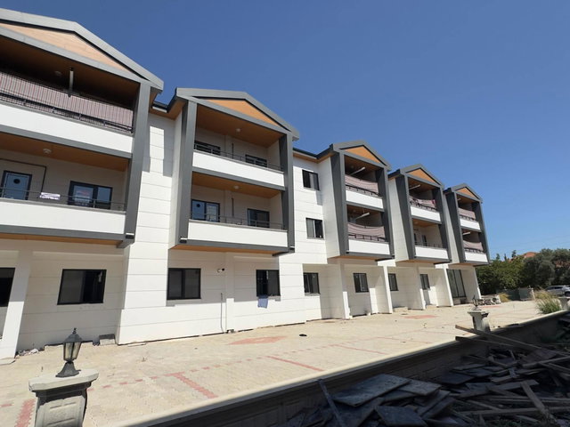REMAX KANYON ALTINOVA CUMHURİYETTE SATILIK 1+1 AYRI MUTFAKLI