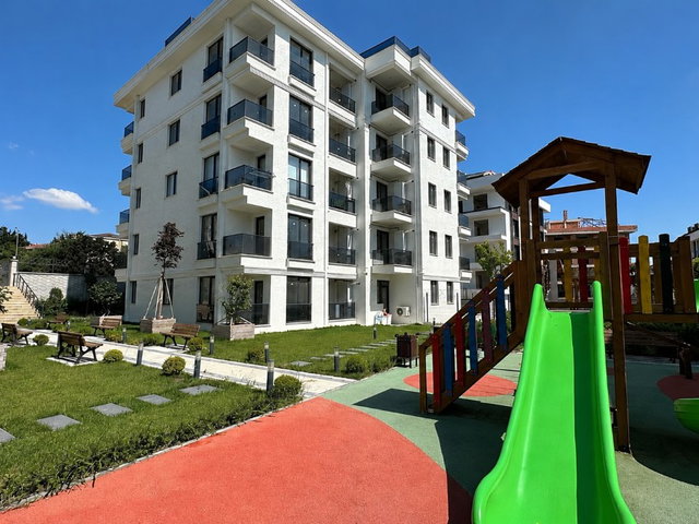 REMAX KAYADAN DENİZ MANZARALI 3+1 DUBLEKS