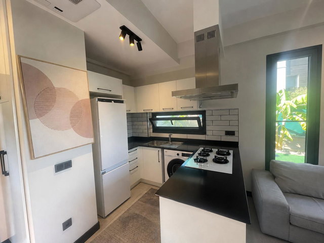 BODRUM BARDAKÇI DA KİRALIK  1+1 BAHÇE KATI  DAİRE