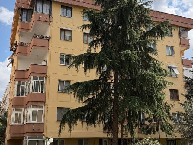ACIBADEM MAHALLESİ DERYA 85 SİTESİNDE  KİRALIK 3+1