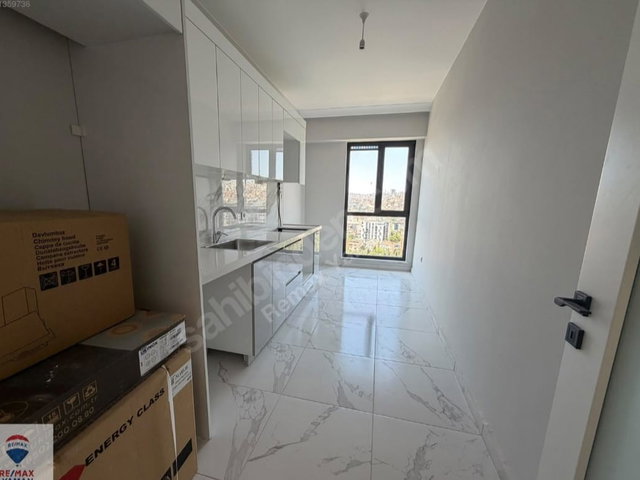 PENDİK’TE SİTE İÇİNDE SIFIR 2+1 | 9. KAT | GÜNEY-BATI CEPHE | BALKONLU