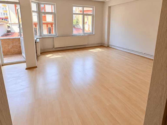 SAMSUN ULUGAZİ 125 M² BRÜT 2+1, BALKONLU, DOĞALGAZ KOMBİLİ KİRALIK DAİRE