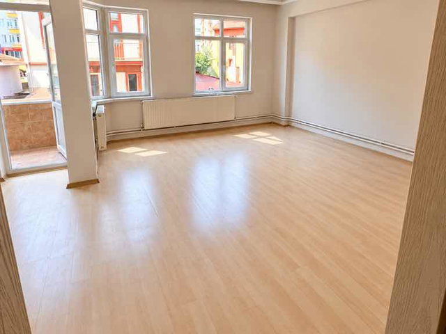 SAMSUN ULUGAZİ 125 M² BRÜT 2+1, BALKONLU, DOĞALGAZ KOMBİLİ KİRALIK DAİRE