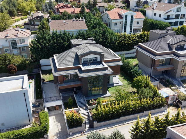 ÇAYYOLU PROF. DR. AHMET TANER KIŞLALI  ILERI NATAMAM SATILIK VILLA /REMAX ENBATI