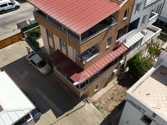 REMAX MID 'DEN  KUVAI MLLIYEDE BAHÇELI MÜSTAKIL VILLA