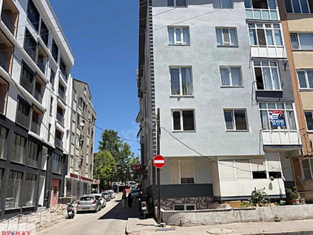 REMAX MİD'DEN ATATÜRK MAHALLESİNDE KİRALIK 2+1 ARA KAT DAİRE