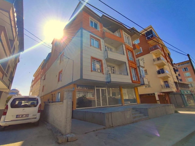 RE/MAX LAND'DEN FIRSAT 3.5+1 GENİŞ TERASLI DUBLEX DAİRE