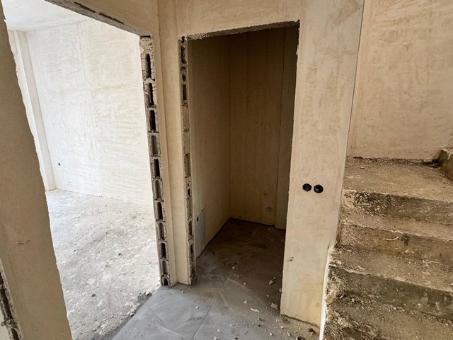 KABAOĞLU SIRASELVİLER VİLLALARINDA SATILIK SİTE İÇİ 3+1 TRİPLEKS