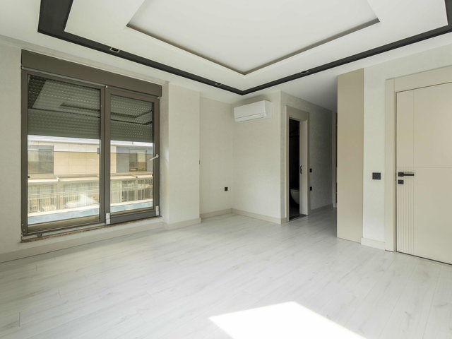 YASEMİN UNCALI KONAKLARINDA SIFIR 3+1 BAHÇE DUBLEKSİ DAİRE