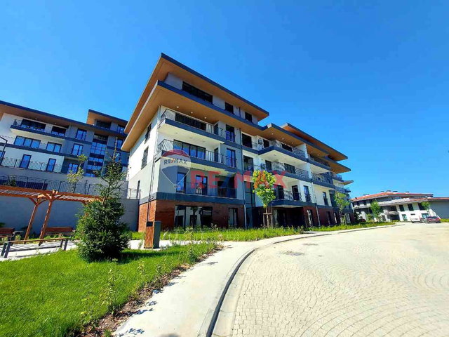 EMLAK KONUT VADİ EVLERİ 1 DE 4+1 MANZARALI DAİRE ( BAHÇEŞEHİR )