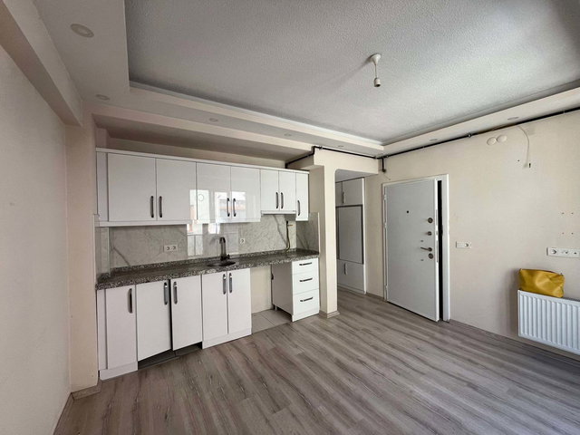 BİGA ESKİ ÇAN CADDESİ-TEKEL MEYDANI’NDA SATILIK FIRSAT 1+1 DAİRE