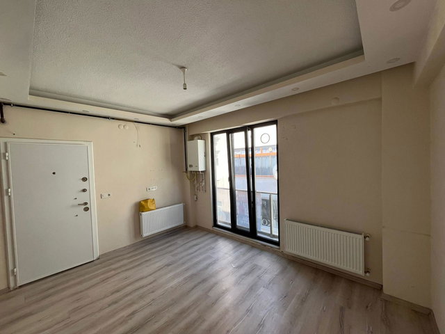 BİGA ESKİ ÇAN CADDESİ-TEKEL MEYDANI’NDA SATILIK FIRSAT 1+1 DAİRE