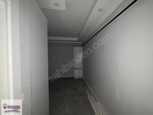 REMAX ŞEHIR'DEN YALOVA MERKEZDE 1+1 DAİRE