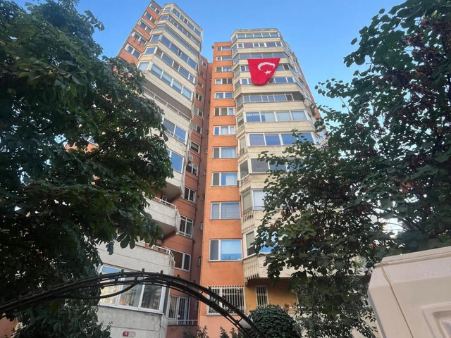 ETHEMEFENDİ'DE BAĞDAT CADDESİNE YÜRÜME MESFESİNDE KİRALIK DAİRE