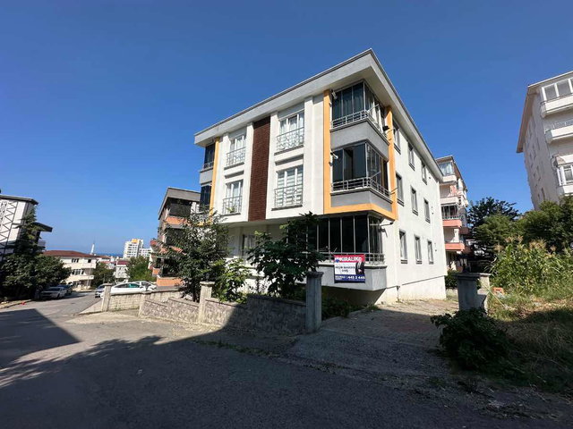 DEVASA GENIŞLIKTE 2+1 KIRALIK DAIRE
