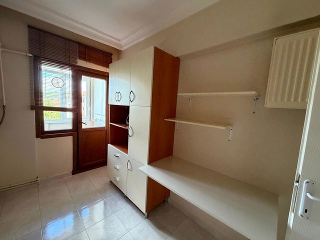 ZÜMRÜTEVLER HUKUKÇULAR SITESI KIRALIK 3+1