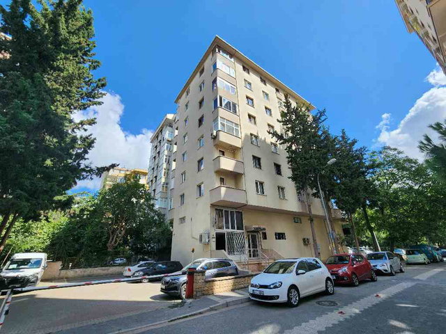 MERDİVENKÖY’DE 3+1 BOŞ KİRALIK DAİRE