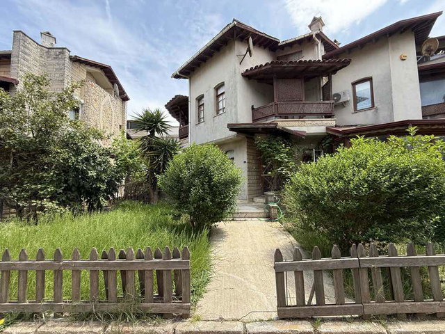 YALOVA ALTINOVA KAYTAZDERE SARALKENT ARSLAN SİTESİ SATILIK VİLLA