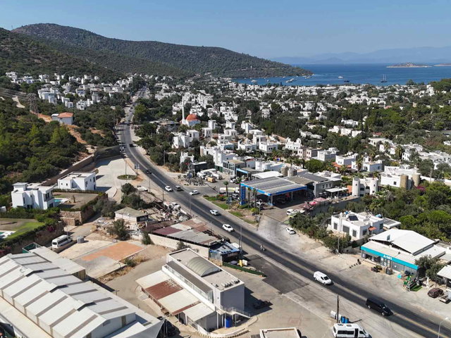 BODRUM TORBA’DA EŞYALI 2+1 MÜSTAKİL EV | HAVUZLU, 2 BANYO, GÜNEY-DOĞU CEPHE