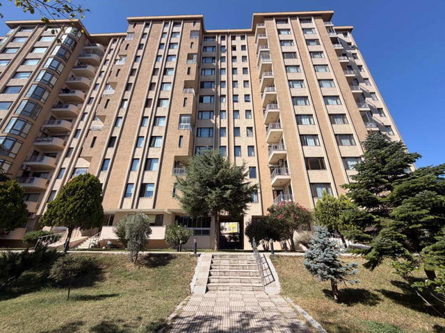 EMAAR AVM KARŞISI  TAHRALI’DA 2+1 KIRALIK.