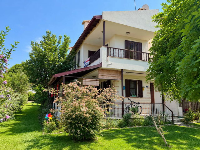(NSL) BARIŞKENT SİTESİ'NDE DENİZE 250M MESAFEDE TRİPLEX VİLLA