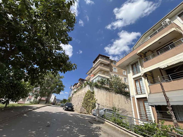 KOCAELİ YAVUZSULTAN DA SATILIK DENİZ MANZARALI GENİŞ SATILIK 4+1 DAİRE