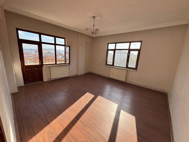 RE/MAX DEĞİŞİMDEN SANAYİDE 3+1, KİRALIK DAİRE