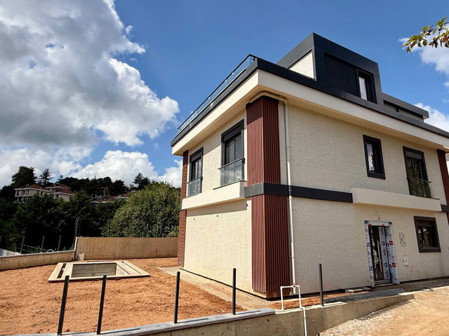 REŞADIYE OTURUM BAŞLIYOR SITEDE MÜSTAKIL HAVUZLU SON 2 VILLA