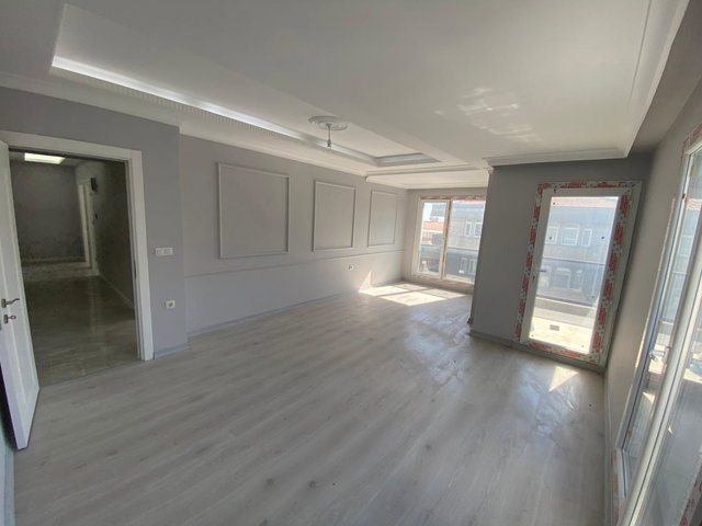 DENİZKÖŞKLER'DE DENİZ MANZARALI METROBÜSE YAKIN YENİ 3+1  SATILIK DAİRE