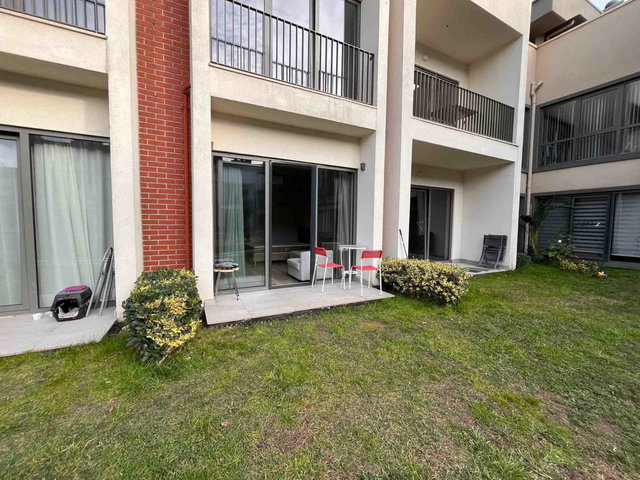 CADDE54'DE KIRALIK 1+0 BAHÇELI EŞYALI DAIRE