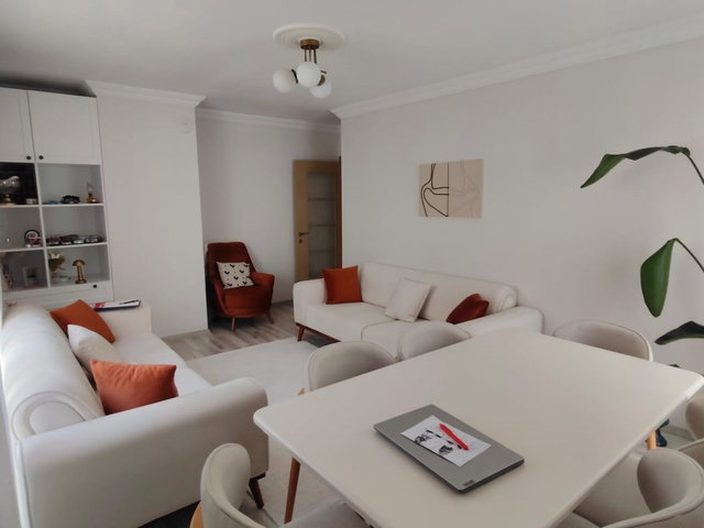 ÇAYIROVA YENİ MAH.DE 2+1 ARA KAT MÜLKİYETLSATILIK DAİRE
