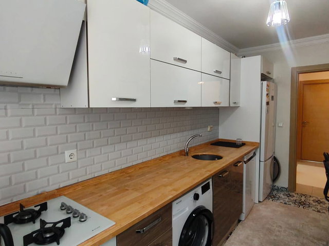 ÇAYIROVA YENİ MAH.DE 2+1 ARA KAT MÜLKİYETLSATILIK DAİRE
