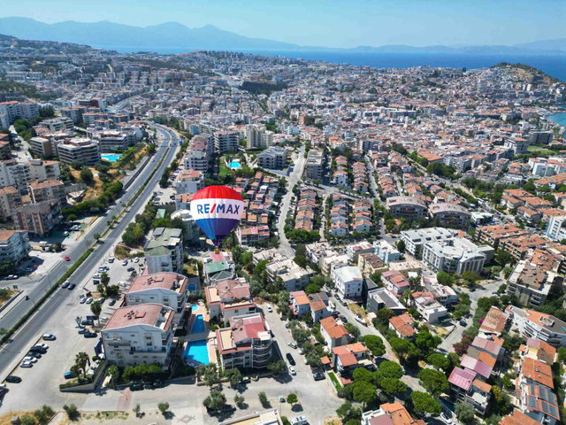 KUŞADASI MERKEZDE GENİŞ,BAKIMLI SATILIK 3+1 DAİRE