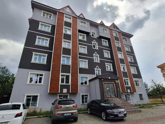 REMAX İLKE'DEN KAYAKYOLU'NDA 3+1 KİRALIK DAİRE
