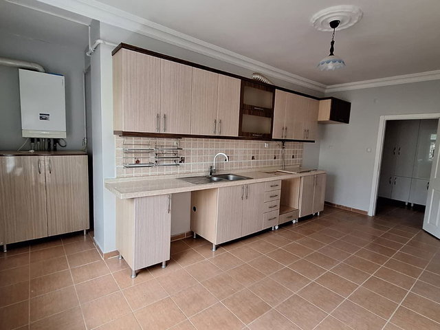 REMAX İLKE'DEN KAYAKYOLU'NDA 3+1 KİRALIK DAİRE