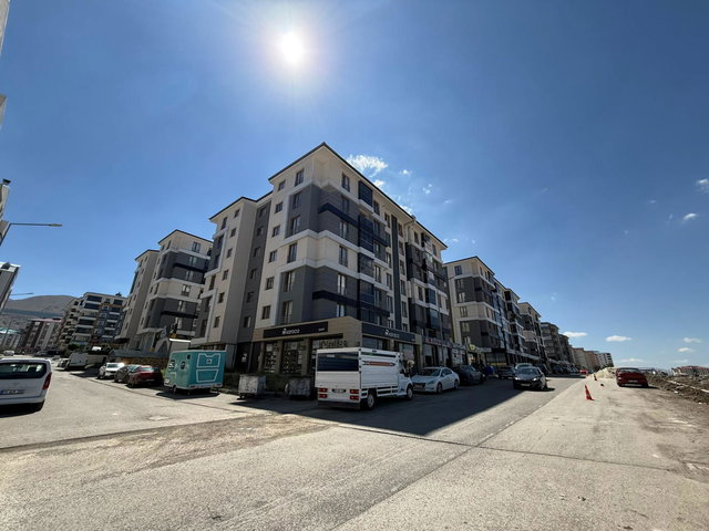 REMAX ARTIS'DEN YILDIZKENT'DE SATILIK 3+1 DAIRE