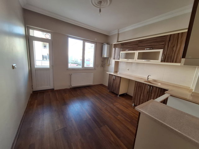 REMAX İLKE'DEN YILDIZKENT ŞEHIR HAST. KARŞISI 3+1 KIRALIK DAIRE