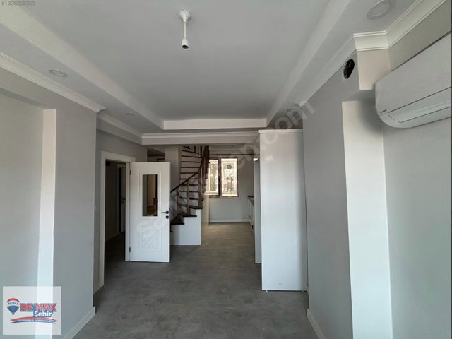 REMAX ŞEHİR'DEN YALOVA MERKEZDE 4+1 SIFIR DUBLEKS DAİRE