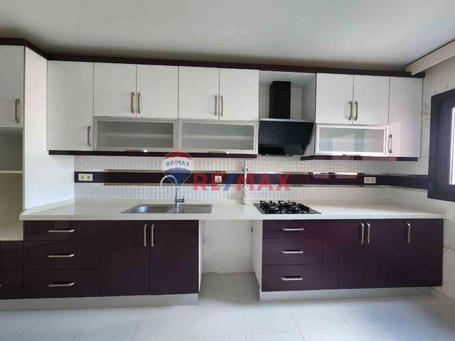 BAHÇEŞEHİR MERKEZ OKYANUS CADDESI D TİPİ TADİLATLI DAİRE