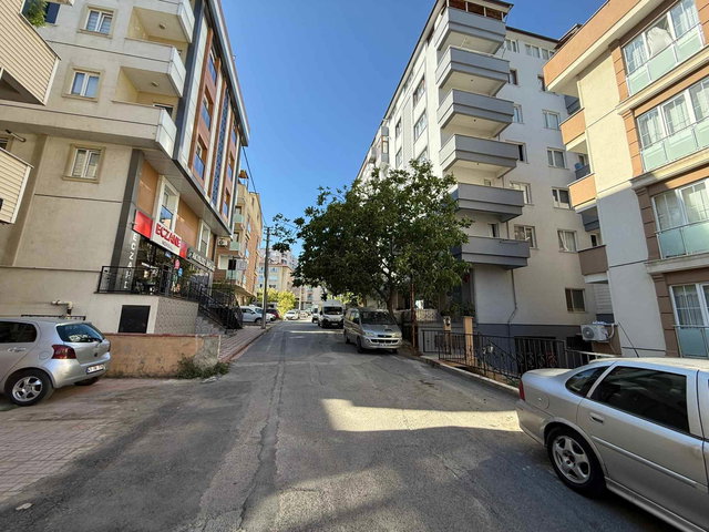 GEBZE OSMAN YILMAZ’DA 4+1 | 160 M² | SON KAT | ÇİFT BANYO | BALKONLU