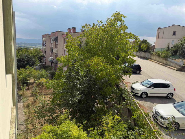 REMAX MAVİ ELİF ŞENGÜL KAPLAN'DAN CAMİLİ'DE KİRALIK 2+1 DAİRE